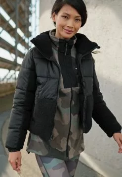 Columbia Soldes Magasin -Columbia Magasin de vente 1633699774598