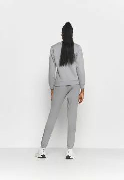 Columbia Prix De Rêve LOGO™ FRENCH TERRY JOGGER - Pantalon de survêtement vêtements randonnée urbaine female 12 Columbia Prix De Rêve LOGO™ FRENCH TERRY JOGGER - Pantalon de survêtement vêtements randonnée urbaine female -Columbia Magasin de vente fb8b04d739694739b2fd7f1f5c5f82c5